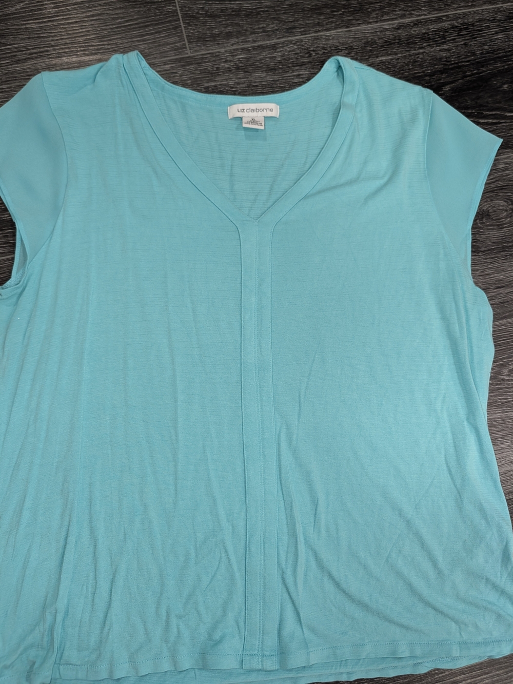 Liz Claiborne Aqua V-Neck Short Sleeve Top - Picture 6 of 11